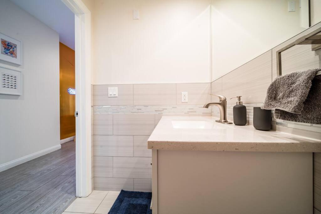 Appartamento Hype Inspired Urban Escape 3 Bed By Sofi And Lax Los Angeles